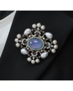 Καρφίτσα μπρονζέ ρετρό στύλ με πέρλες και κρύσταλλα - Image 2