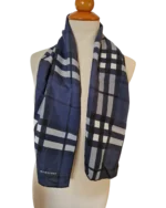 Φουλάρι μεταξωτό Burberry vintage - Image 2