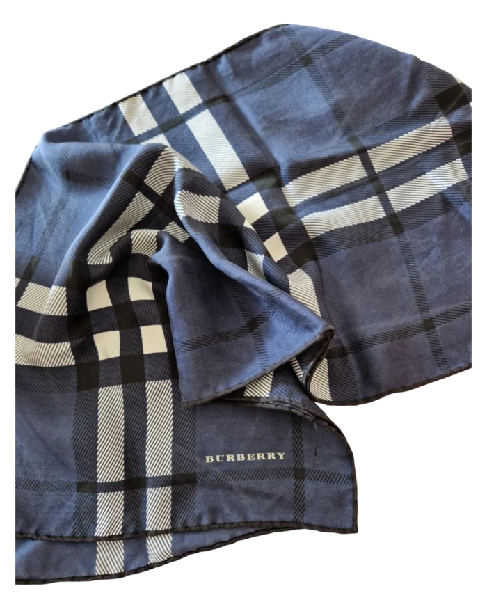 Φουλάρι μεταξωτό Burberry vintage - Image 3