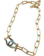 Κολιέ σε χρυσαφί με πλεκτά “πέταλα” - Image 2